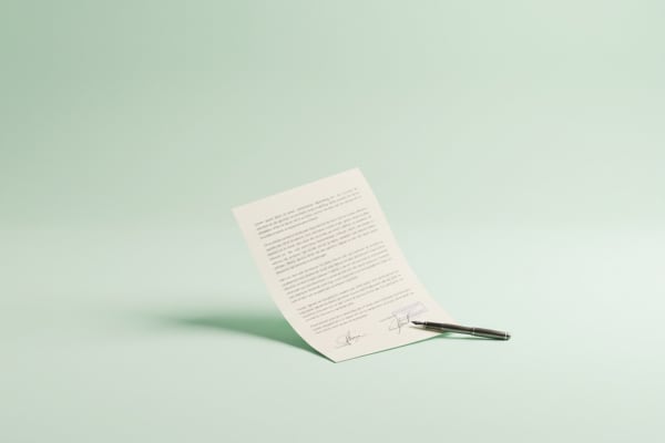 Un contrat signe avec un stylo